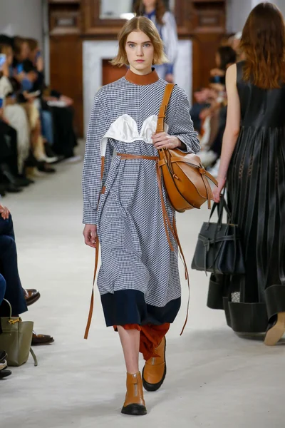 Look 23